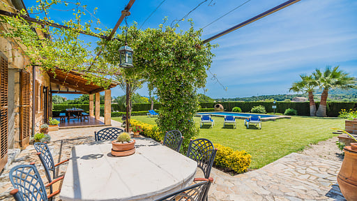 Fransisca Dining area