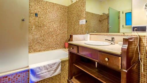 Villa Calvario Bedroom 1