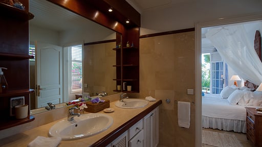 Villa Calypso Bedroom 1