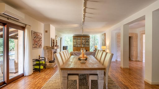 Villa Camarex Essecke