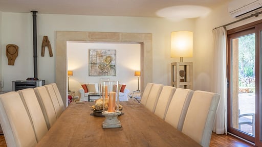 Villa Camarex Essecke