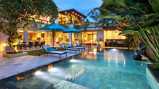 Villa Camellia Jimbaran Swimming pool