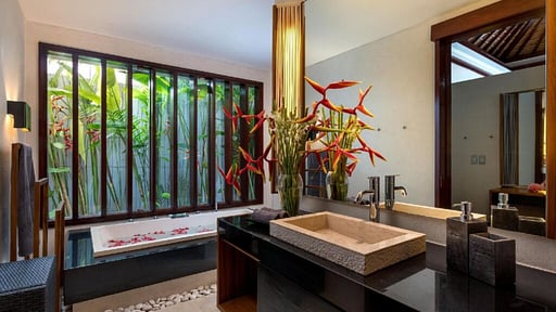 Villa Camellia Jimbaran Bedroom 2