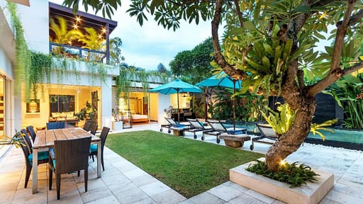 Villa Camellia Jimbaran Swimming pool