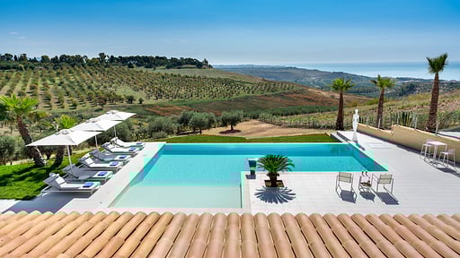 Villa Camemi Terrace/Veranda