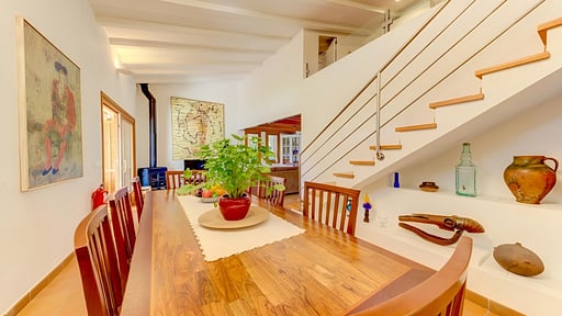 Villa Camp Gran Обеденная зона