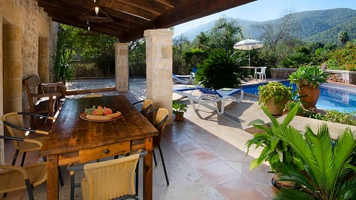 Villa Camp Redo Обеденная зона