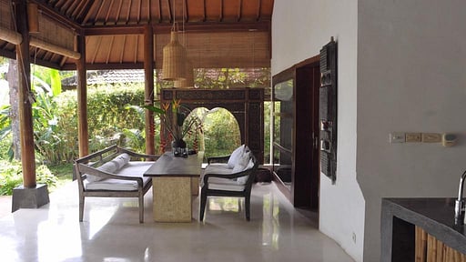 Villa Campur Dining area