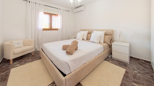 Villa Can Americano Schlafzimmer 1