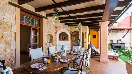 Villa Can Bassa Dining area
