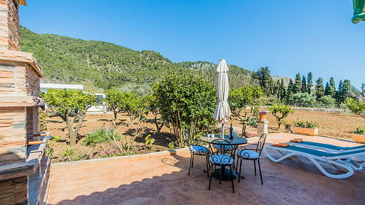 Villa Can Boi BBQ equipment