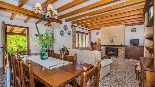 Villa Can Boi Dining area