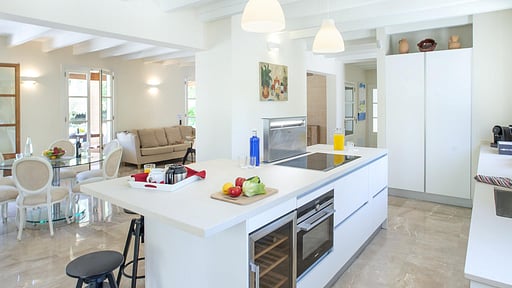 Villa Can Bregat Кухня