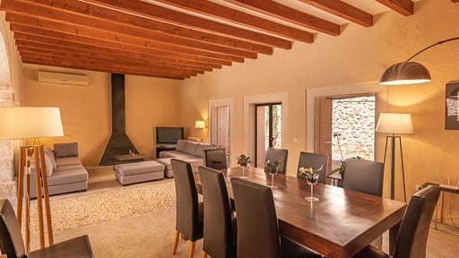 Villa Can Buro Dining area