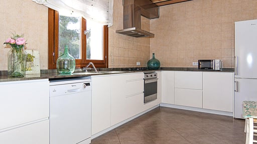 Villa Can Caluix Kitchen