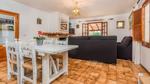 Villa  Can Canaves Dining area
