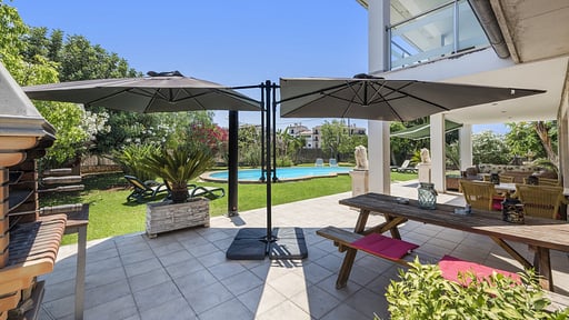 Villa Can Costa Dining area