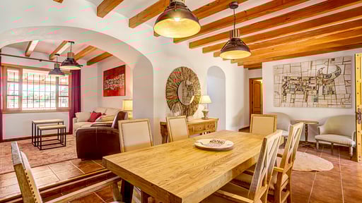 Villa Can Daniel Dining area
