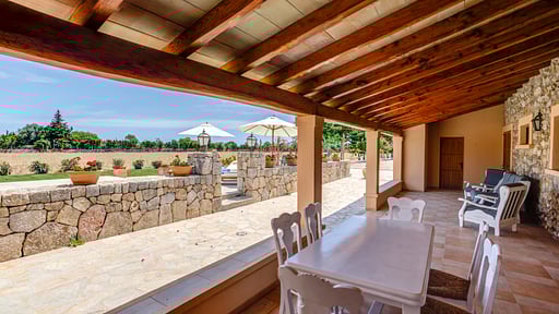 Villa Can Daniel Dining area
