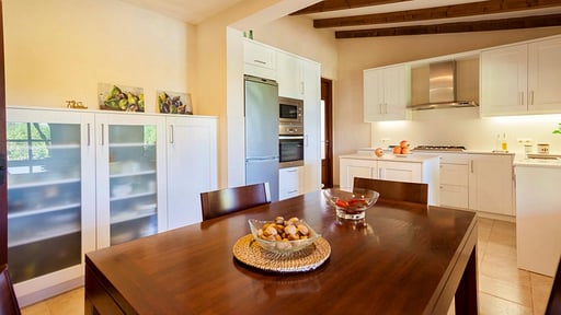 Villa Can Jaume Dining area