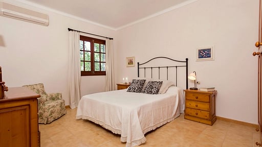 Villa Can Jaume Bedroom 1