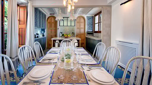 Villa Can Miquelet Обеденная зона