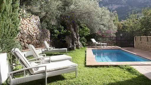 Villa Can Monticel Бассейн