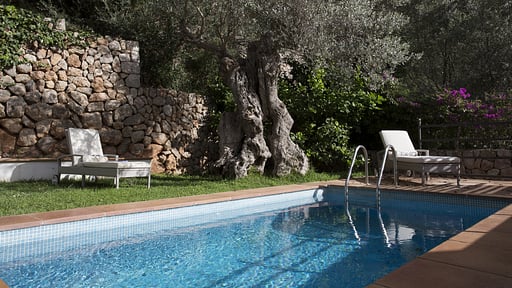 Villa Can Monticel Бассейн