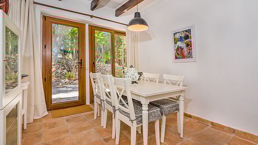 Villa Can Noguera Обеденная зона