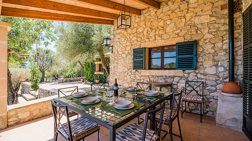 Villa Can Noguera Обеденная зона