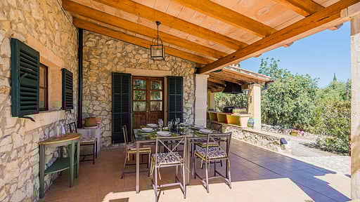 Villa Can Noguera Обеденная зона