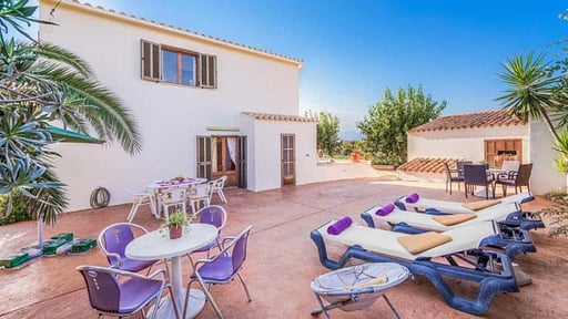 Villa Can Nyany Dining area