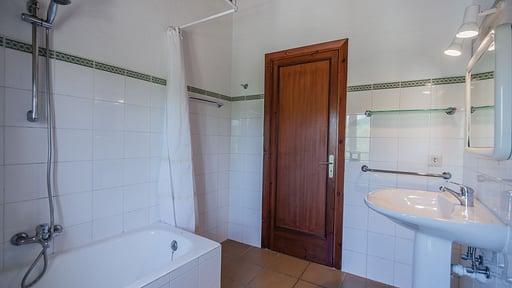 Villa Can Oli Спальня 2