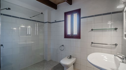 Villa Can Oli Спальня 1