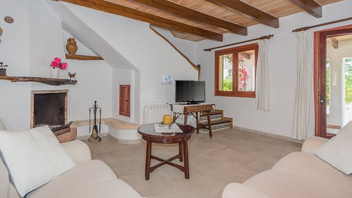 Villa Can Oli Гостиная