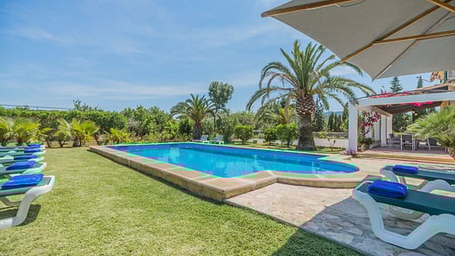 Villa Can Oli Бассейн