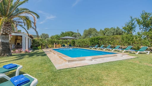 Villa Can Oli Бассейн