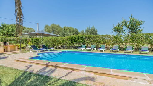 Villa Can Oli Бассейн