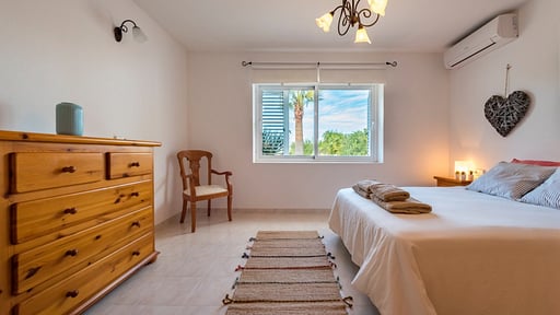 Villa Can Petrus Schlafzimmer 2