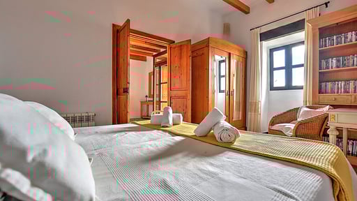 Villa Can Pulit Bedroom 2