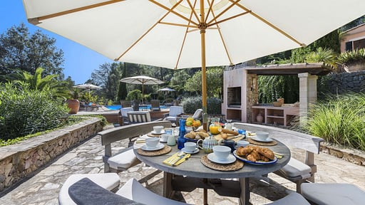 Villa Can Punxa Dalt Обеденная зона 1