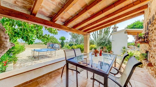 Villa Can Salas Dining area