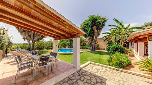 Villa Can Salas Dining area