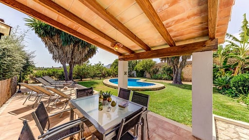 Villa Can Salas Dining area