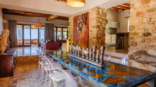 Villa Can Savasana Eethoek