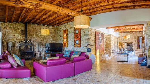 Villa Can Savasana Woonkamer