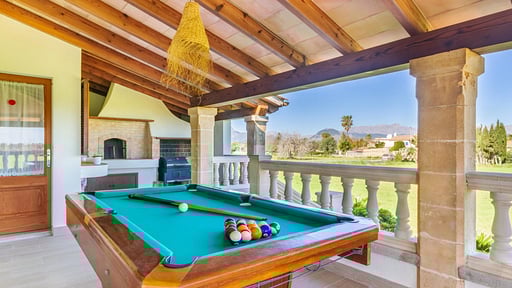 Villa Can Solivelles Billiard