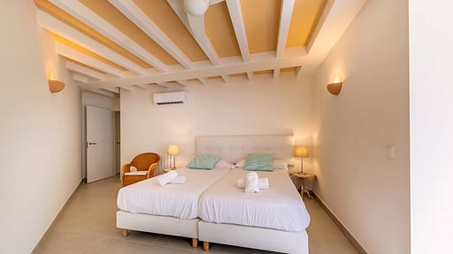 Villa CAN SORT Спальня 4