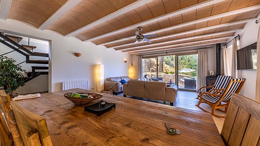 Villa CAN SORT Обеденная зона