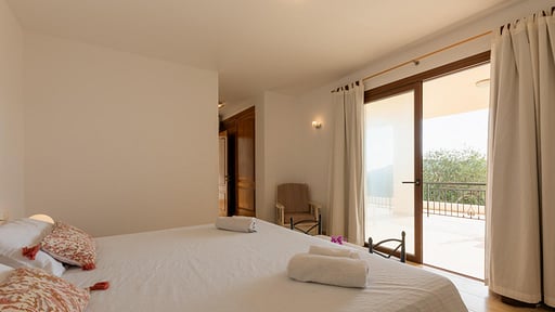 Villa Can Toni - Aguas Blancas Bedroom 1